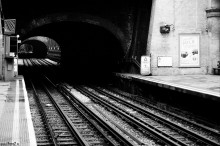 Londyn, wiadukt, stacja, London tube, underground  - Tunel Metra
