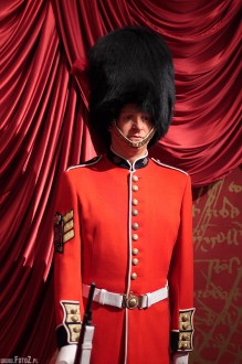 muzeum figur woskowych londyn, madame tussauds - london - Buckingham Palace Guard