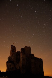 zdjcie nocne zamku Mirw - Zamek w Mirowie noc