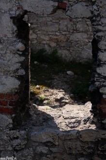 przesmyki w ruinach zamku - Przejcie