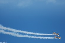 zdjcia lotnicze z pikniku w bielsku, zdjcie samolotu, akrobacje podniebne, ewolucje powietrzne - Aerobatic Yakkers Yak-52TW