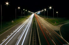 autostrada noc, droga szybkiego ruchu w nocy, wiata samochodw noc - Nocny ruch