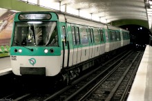 zdjcie paryskiego metra - Paryskie metro