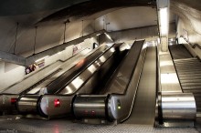 zdjcie schodw do metra w Paryu - Schody do metra