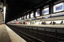 zdjcie stacji metra w Paryu - Stacja metra